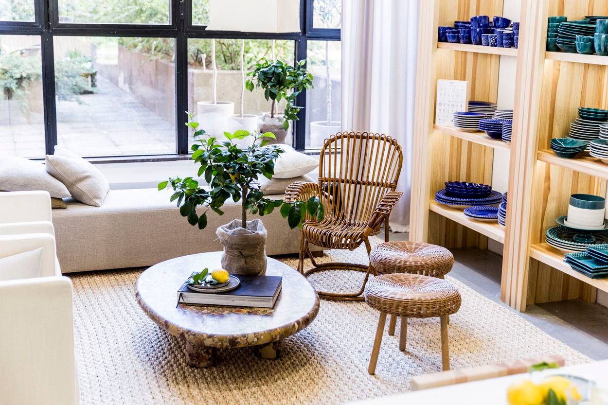 Flagship Store